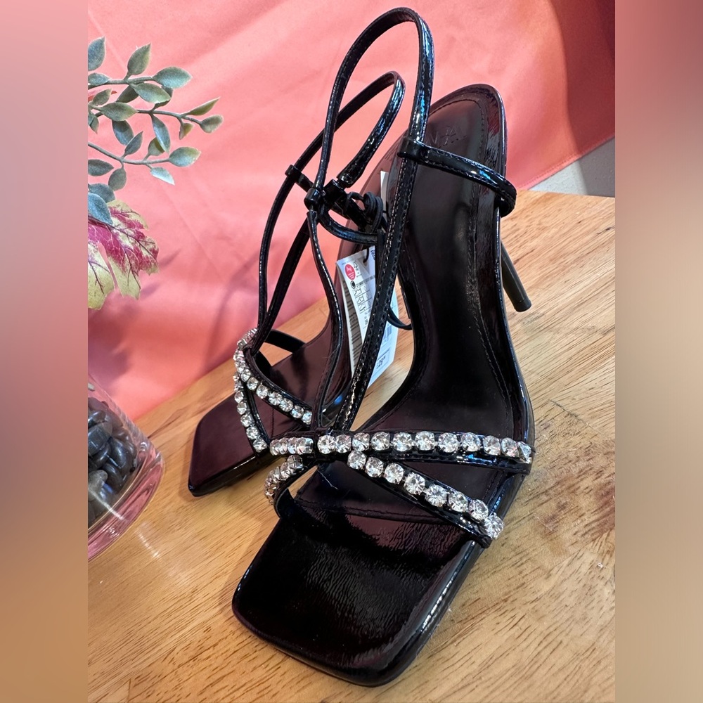 ZARA Rhinestone heels NWT size 8 black in color - Picture 3 of 5